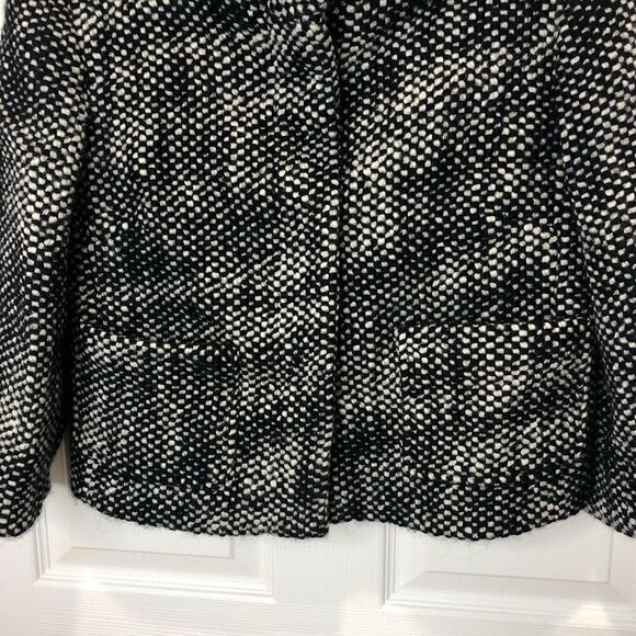 Ann Taylor Loft wool blend button front long sleeve blazer jacket, size small - Picture 6 of 16